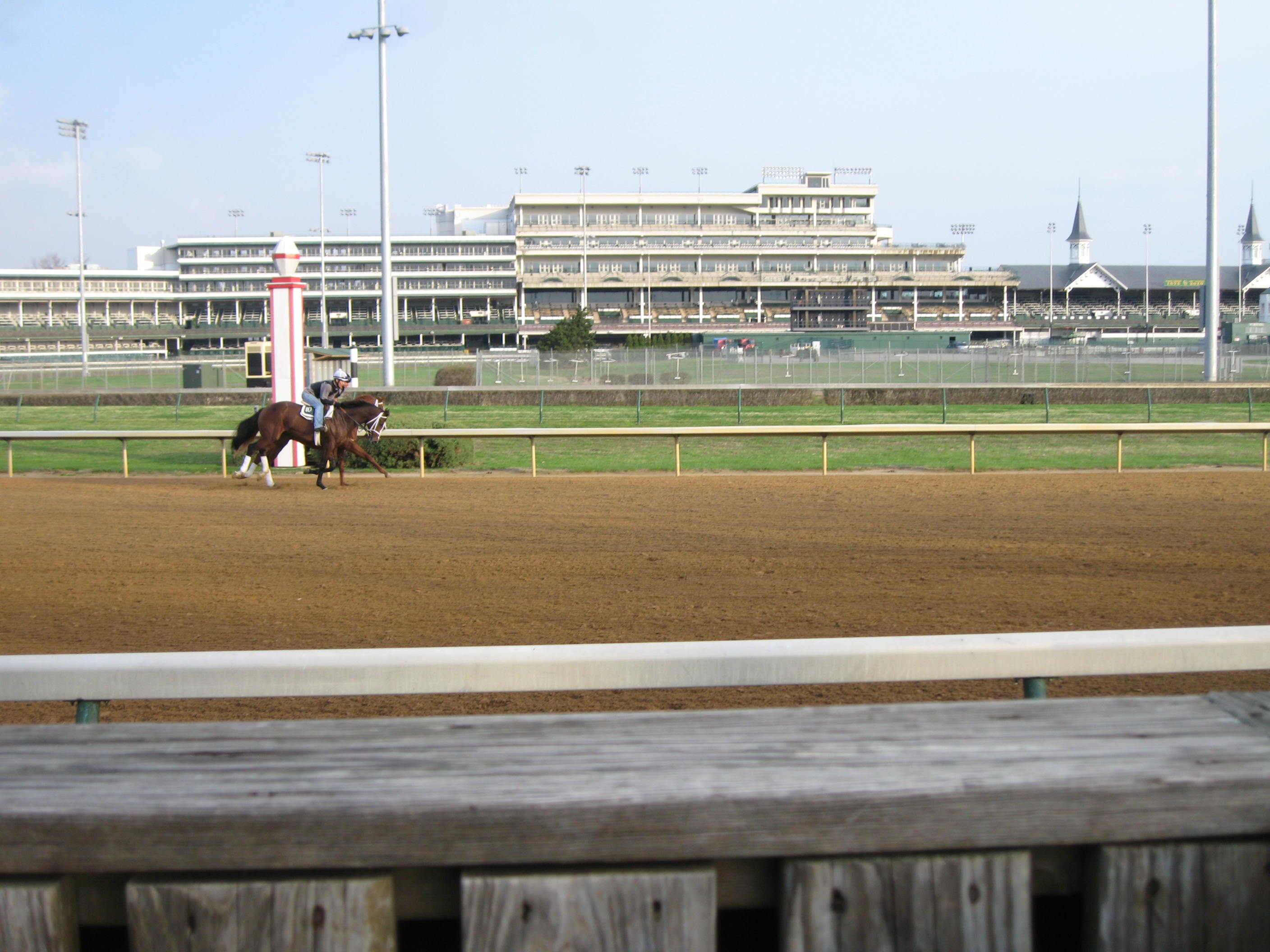 The Sounds of the Backside at Churchill Downs: Kentucky Derby Museum’s Barn & Backside Tour 